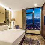 Dedeman Kartepe فندق