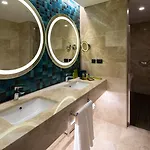 فندق Dedeman Kartepe 5*