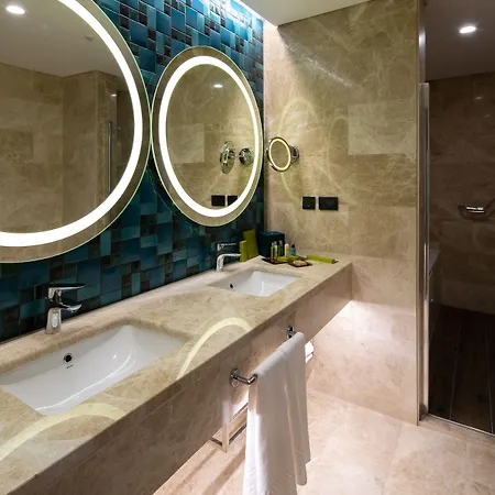 فندق Dedeman Kartepe 5*